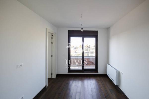 Slika 11 - Loznička, Četvorosoban stan na prodaju, 119m2, 560.000€